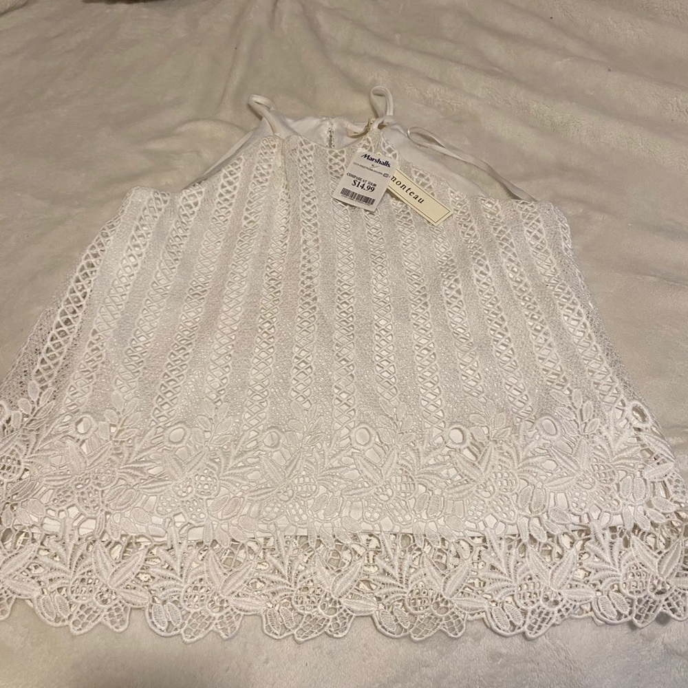 WHITE LACE Halter top